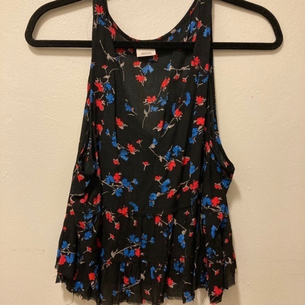 Free People NWOT V Neck Flowy Top